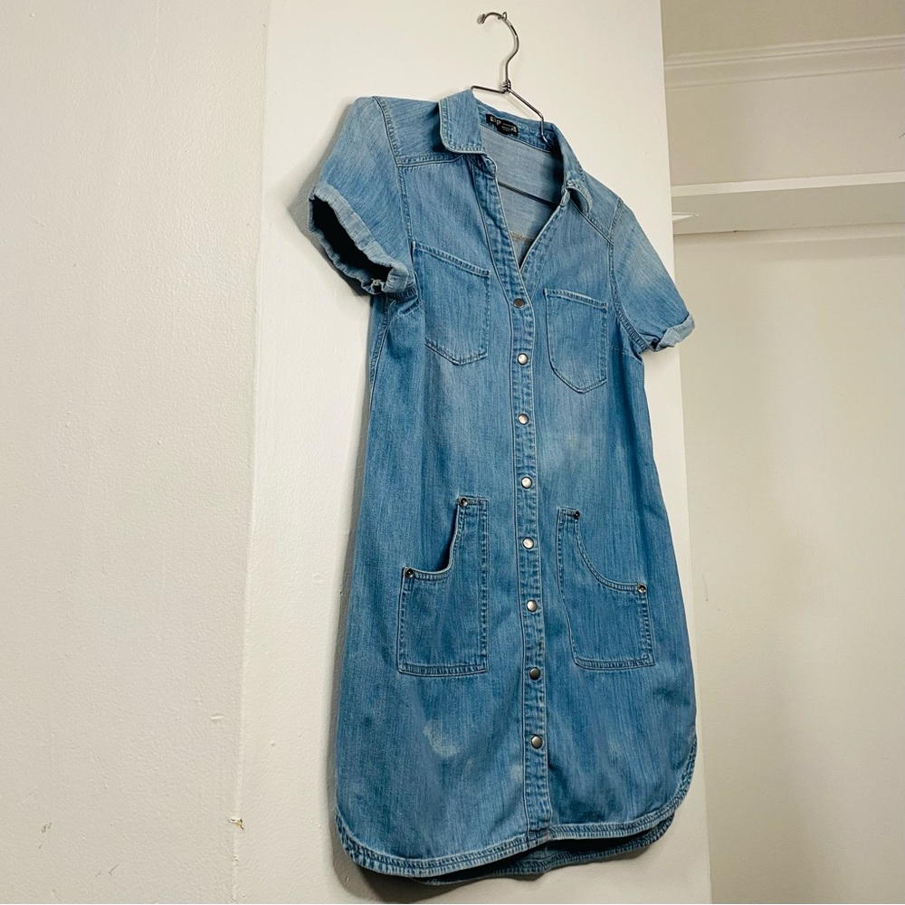 Express Short Sleeve Mini Light Blue Denim Dress Size XS Button-Up Front Casual